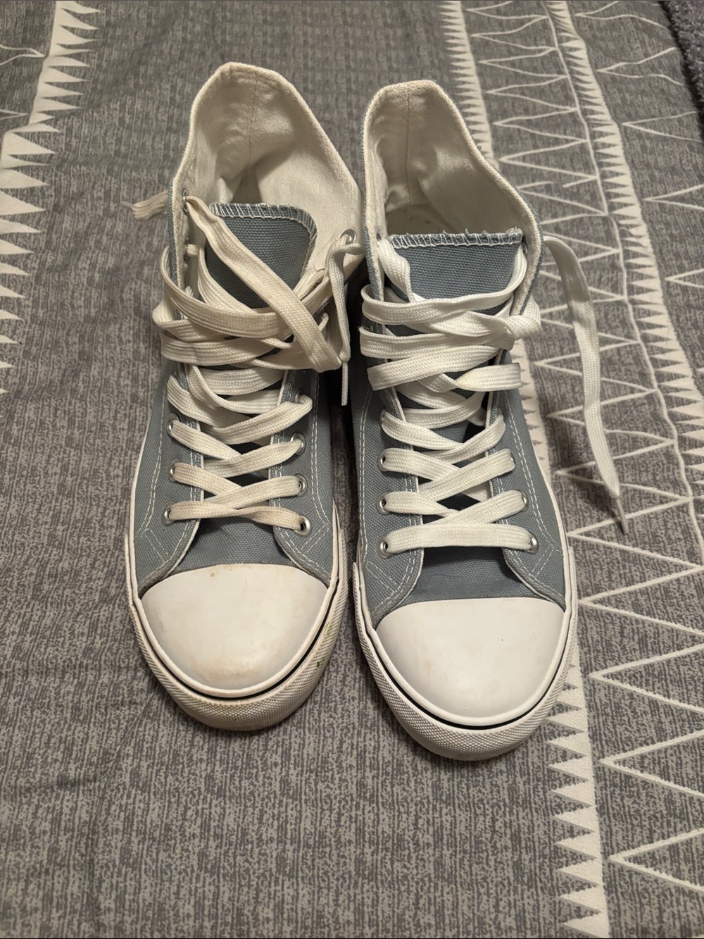 Source Unknown Light Blue and White High-Top Canvas Sneakers